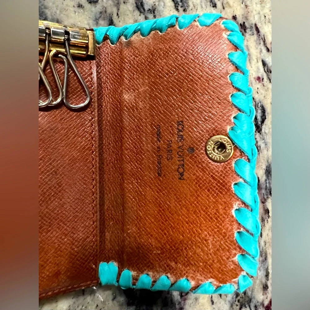 Vintage Boho Louis Vuitton Key Holder - Picture 5 of 10